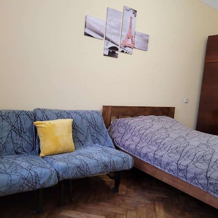 Зручна І Комфортна Квартира Недалеко Від Вокзалу І Центру Міста 利沃夫 外观 照片