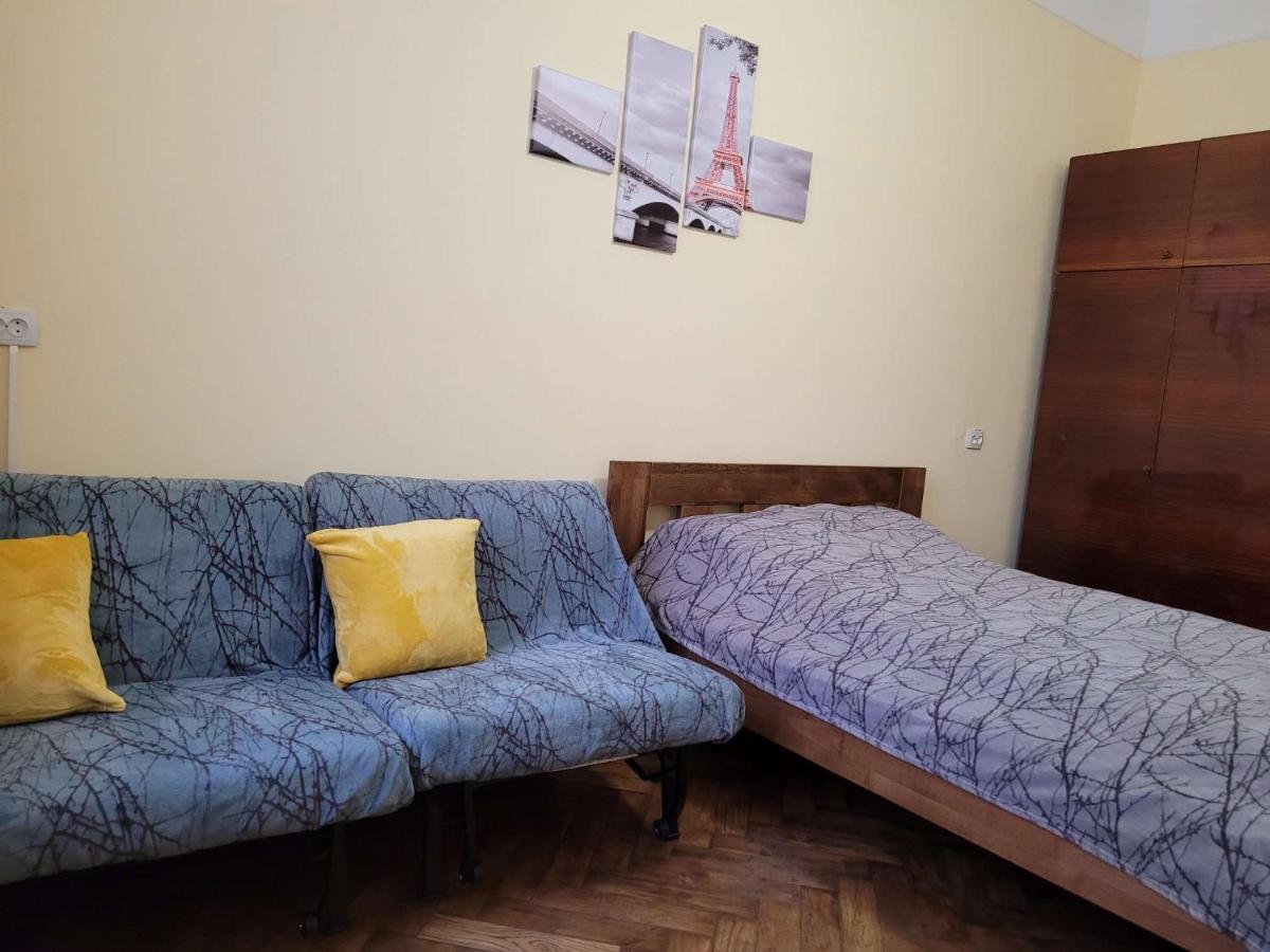 Зручна І Комфортна Квартира Недалеко Від Вокзалу І Центру Міста 利沃夫 外观 照片